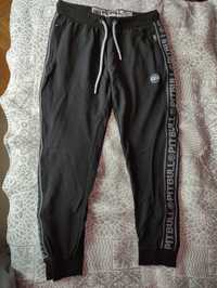 Spodnie dresowe Pitbull West Coast rozmiar L kolor czarny