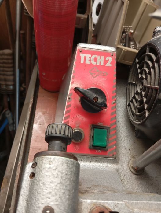 Máquinas de fazer chaves tech2