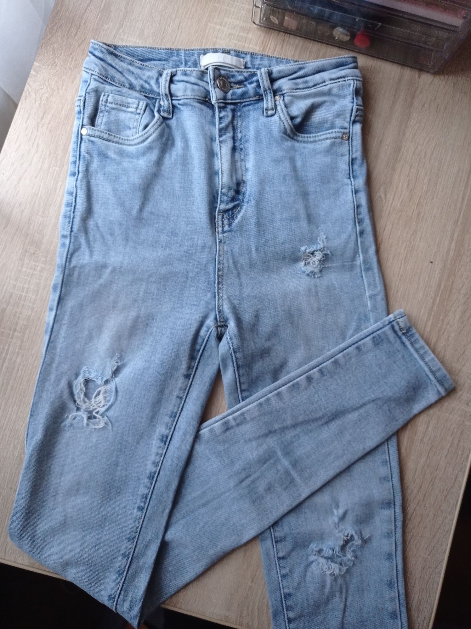 Dżinsy Jeansy Skinny z przetarciami z dziurami Rurki Wysoki stan S