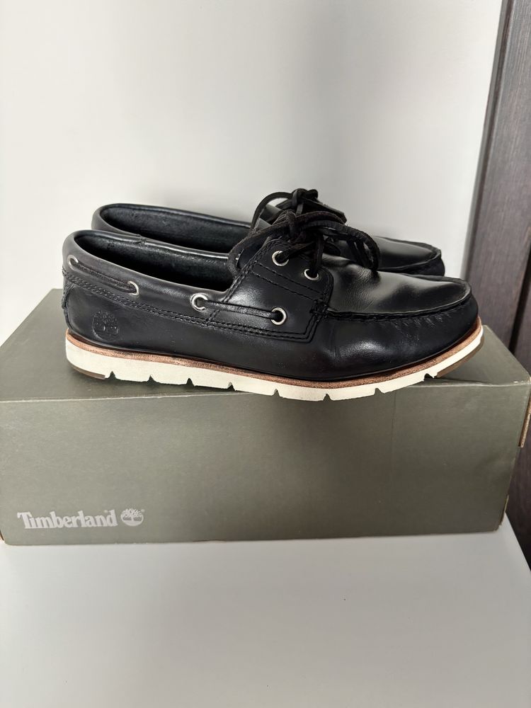 Czarne skórzane mokasyny timberland