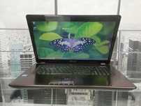 Duży Asus 17,3' Intel i5 16GB RAM Dysk SSD 256GB + 500GB Windows 11