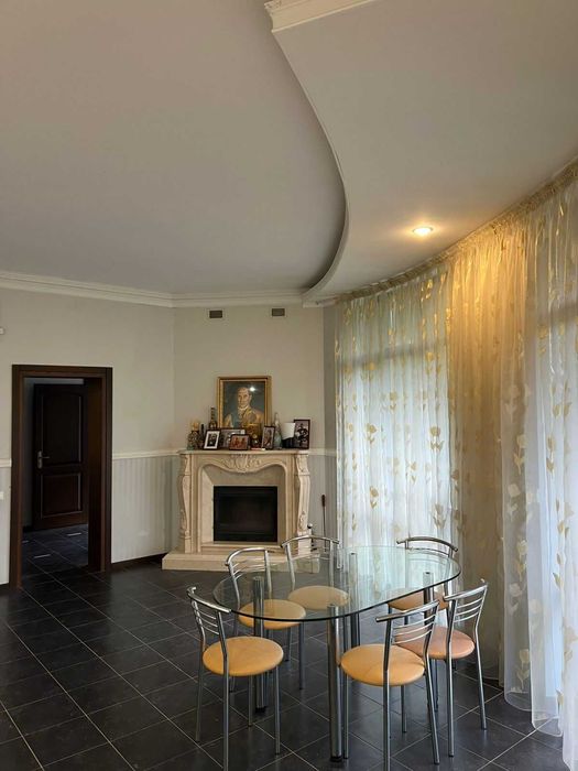 Дом с большим участком у моря в закрытом кооперативе