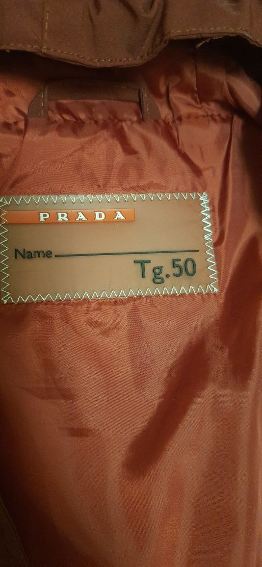 Продам вітровку PRADA