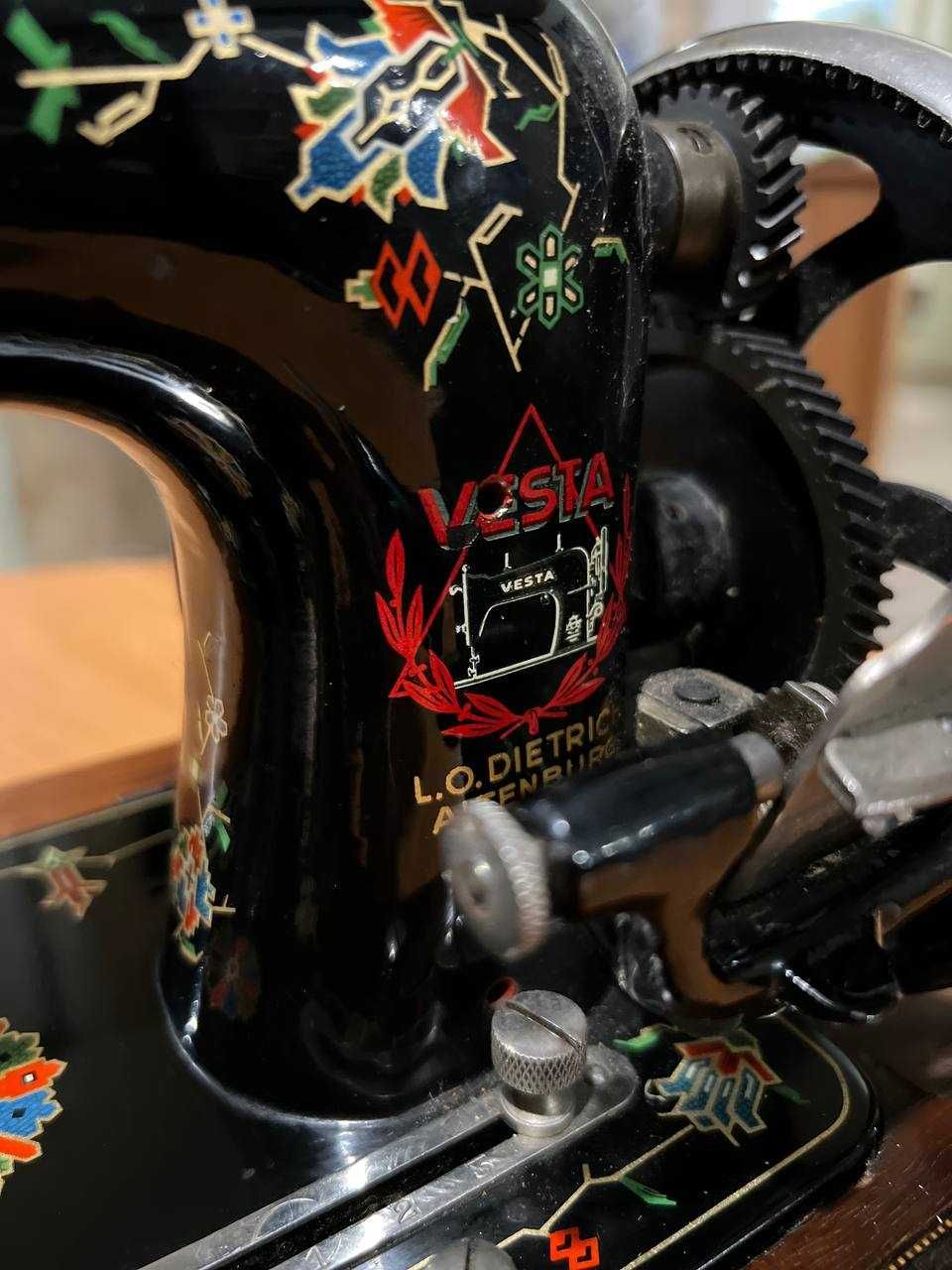 Швейна машинка Vesta - колекційна(нова)