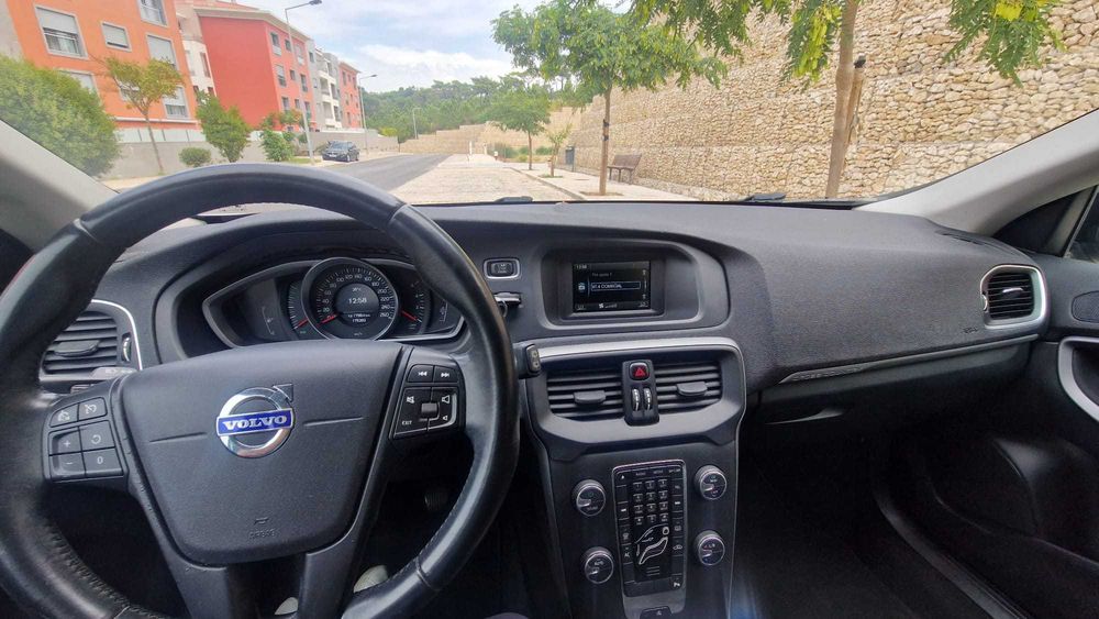 Volvo V40 Cross Country 1.6 D2 - Nacional - 175mil km