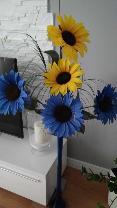 Słoneczniki w wazonie