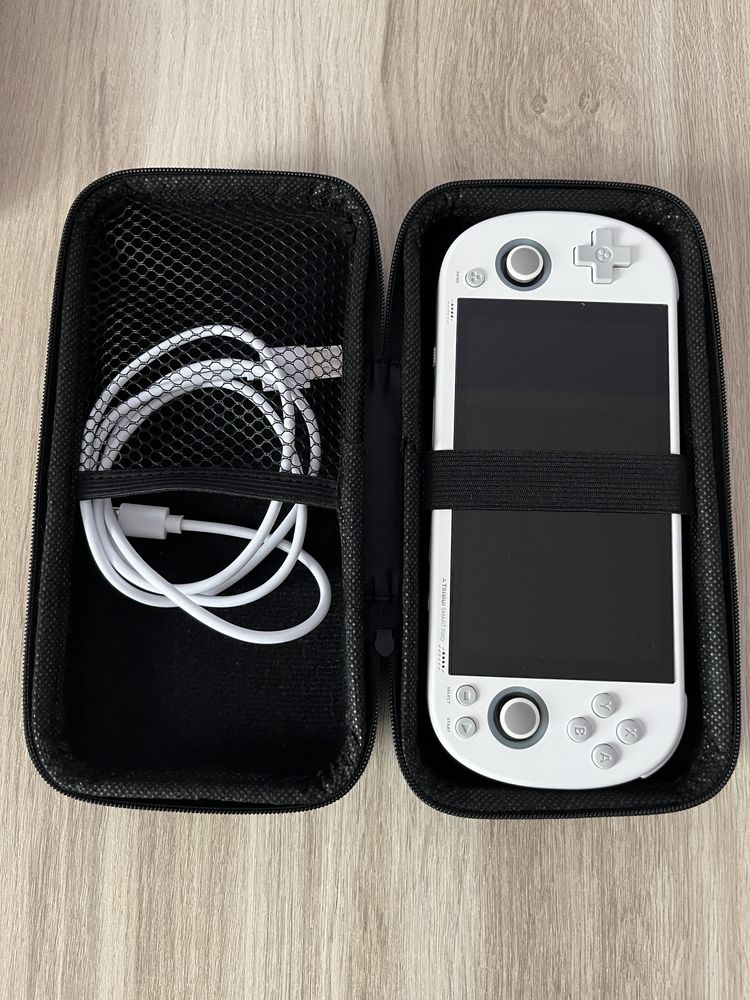 Trimui Smart Pro 64Gb (ігрова консоль)