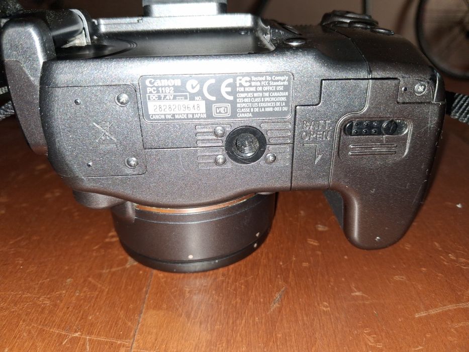 Фотоапарат CANON Power Shot S3IS 6.0 mega pixels