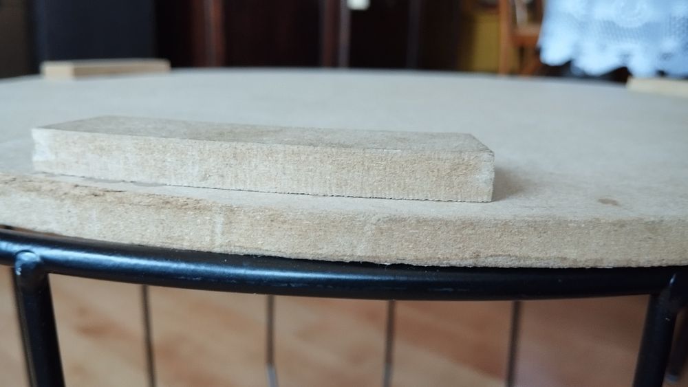 Stolik kawowy ,druciany