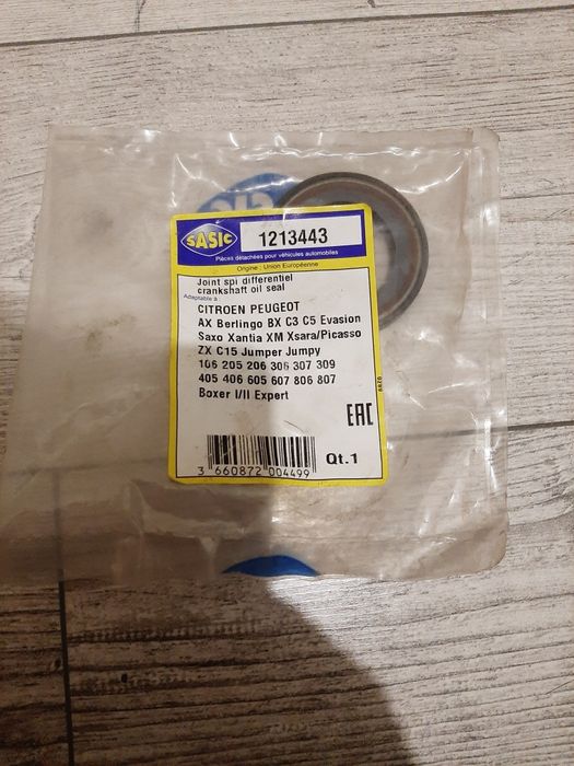 Сальник напіввісі SASIC 1213443