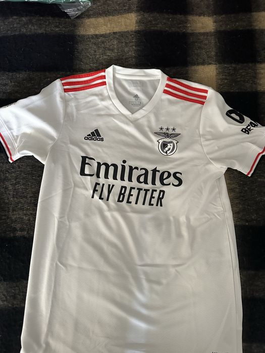 Camisolas Oficiais Sport Lisboa e Benfica (SLB)