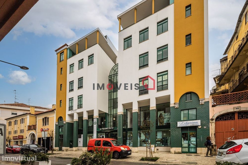 Deslumbrante apartamento T5 duplex, no centro de Leiria