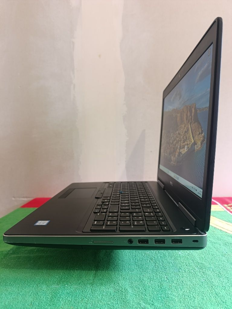 Dell Precision 7510 (i7 6th - 16GB RAM - 1TB SSD - Nvidia M2000M 4GB)