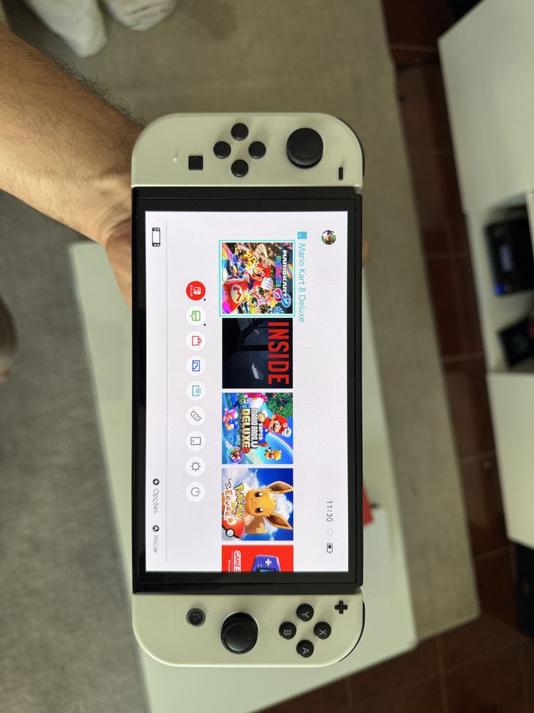 Nintendo Switch OLED - Pack 3 jogos + capa