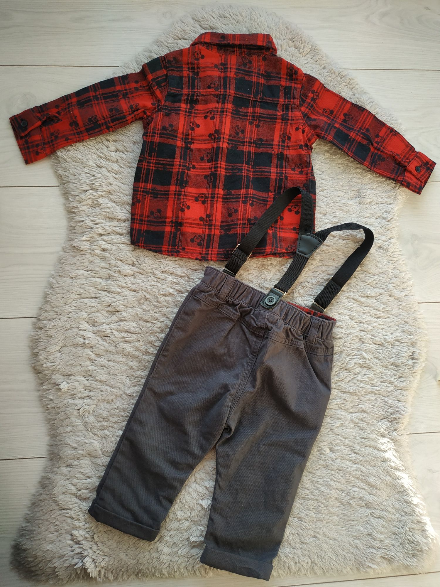 Komplet dla chłopca/koszula/spodnie/szelki/święta/Mickey/Disney/r.74