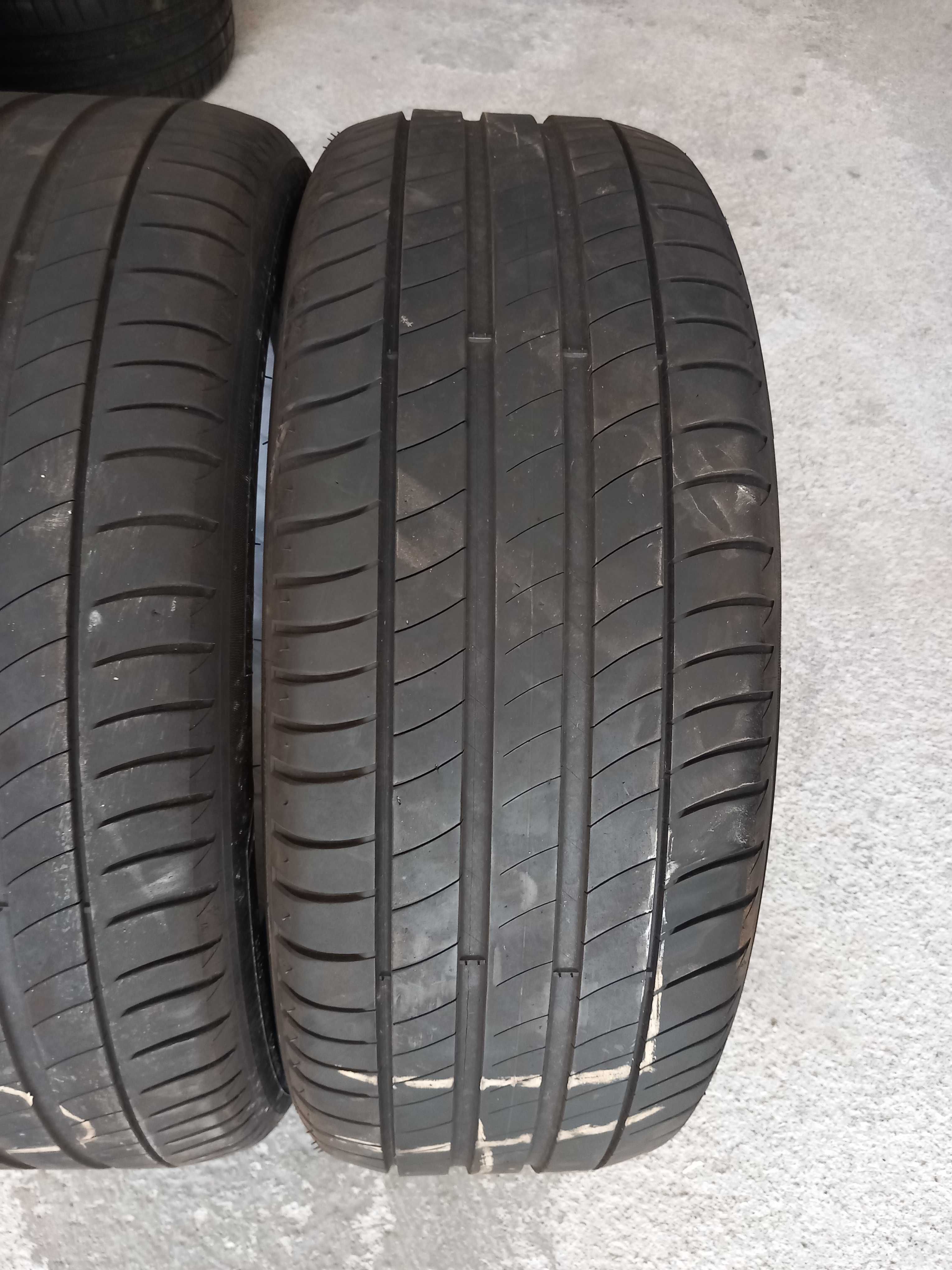 4 pneus 215/50R18 Michelin e Bridgestone