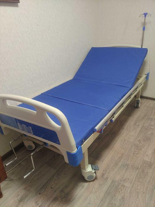 Кровать медицинская 4х секционная MED1-C09 с матрасом.