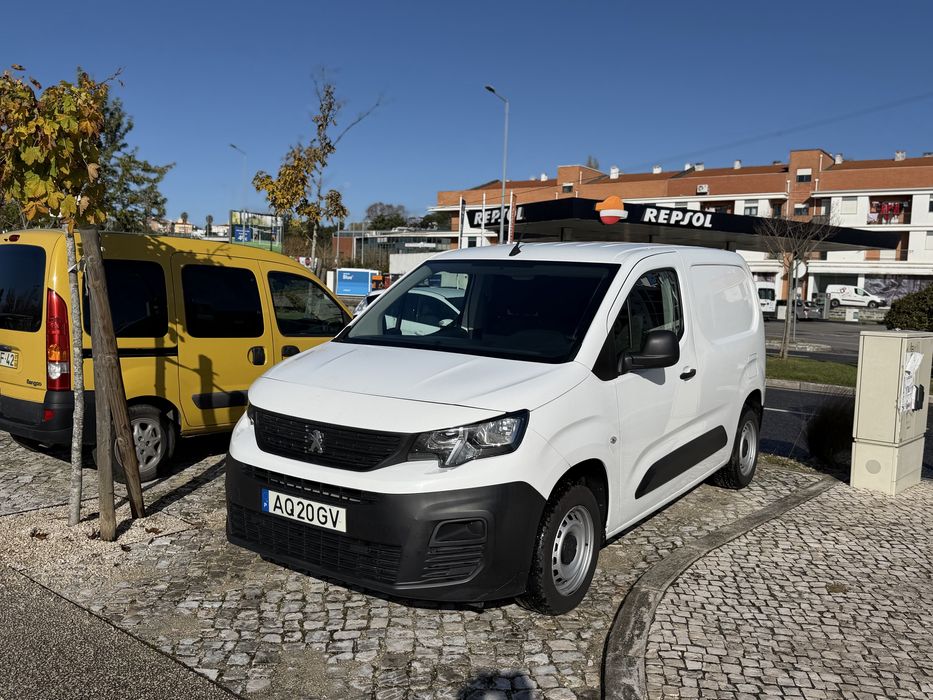 Peugeot Partner 1.5 HDI 2022  **NAC **6 veloc. preco P/ Comercio IVA