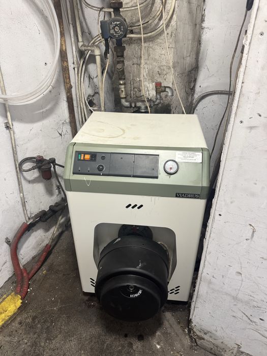 Kompletny zestaw grzewczy - kocioł olejowy, 2 zbiorniki, boiler, pompa
