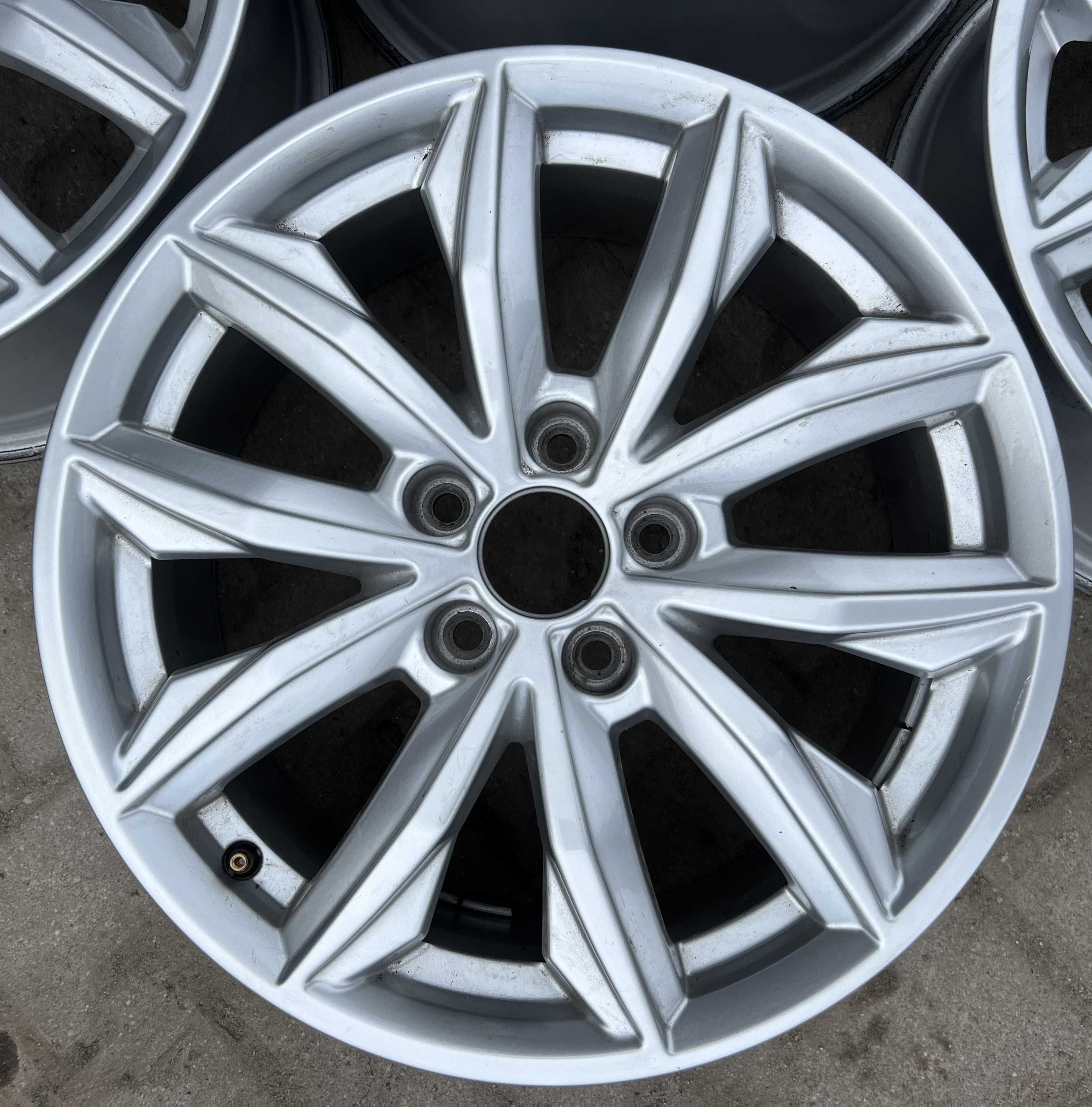 Alu Felgi 17" AUDI Q5 OEM 5x112 ET34 66,6 MM E7.0Jx17H2