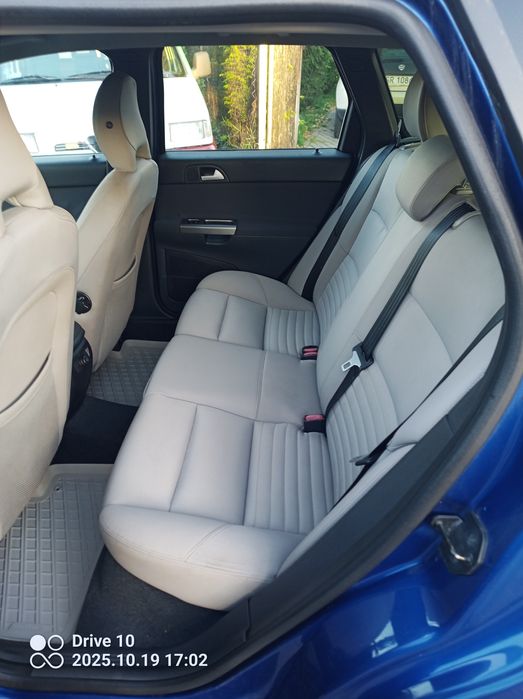 Volvo V50 superior