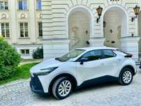 Wynajem samochodu - Toyota C-HR, Corolla, RAV4, Camry, BEZ KAUCJI