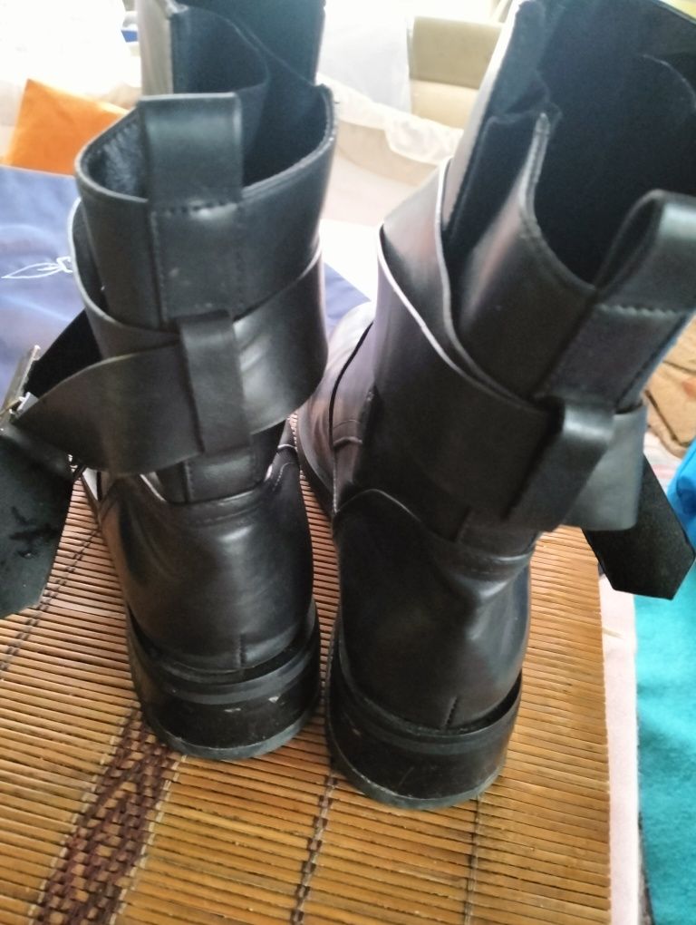 Продам сапожки р.40