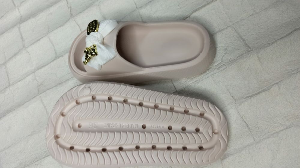 Шлёпанцы пудра с бантиком 139