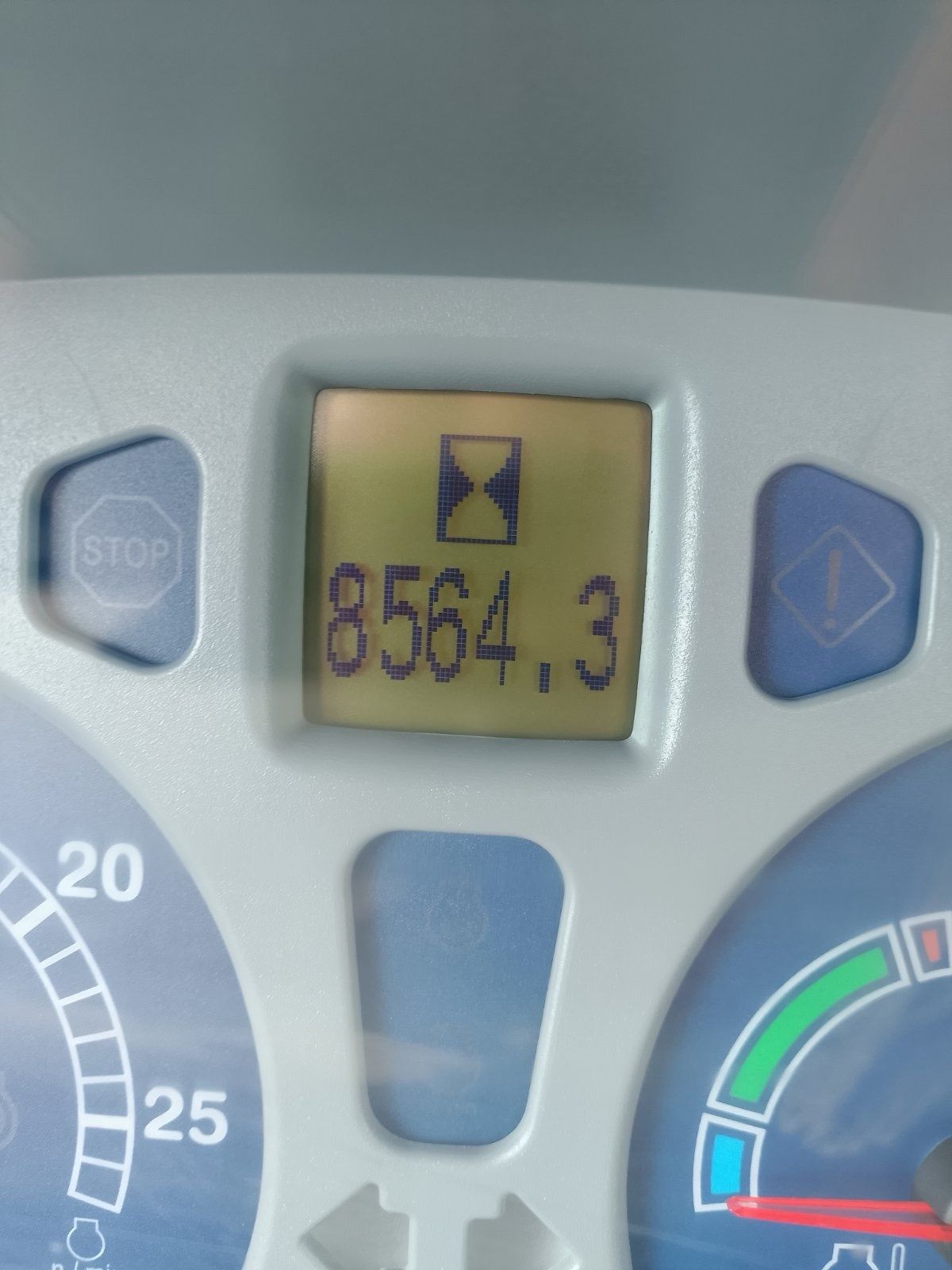 Трактор НЬЮ ХОЛЛАНД Т 6090, NEW HOLLAND, на 180 к.с., 8500 м/г, 2015 р