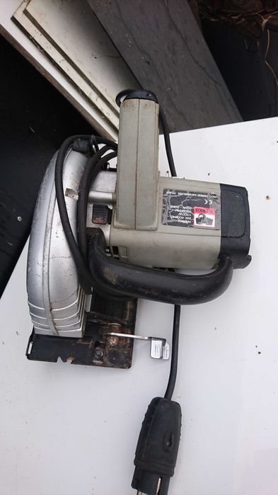 Serra para cortar madeira WERCU!