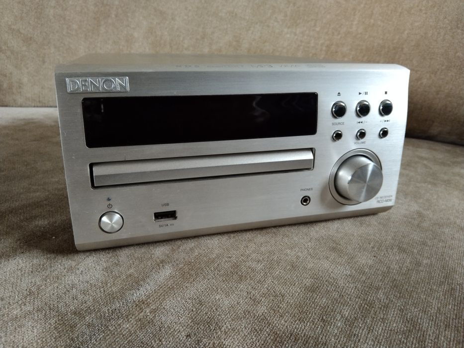 Ampituner CD DENON RCD-M39 Super stan