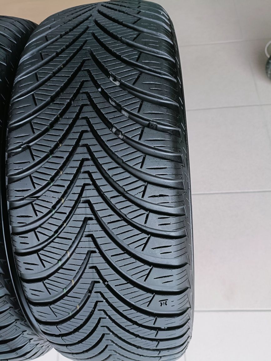 Komplet opon całorocznych KUMHO SOLUS 4S 175/55/15