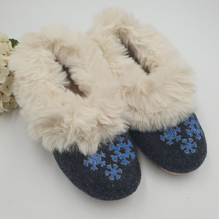 Bambosze zimowe filcowe ocieplane z futerkiem 39 gruba podeszwa