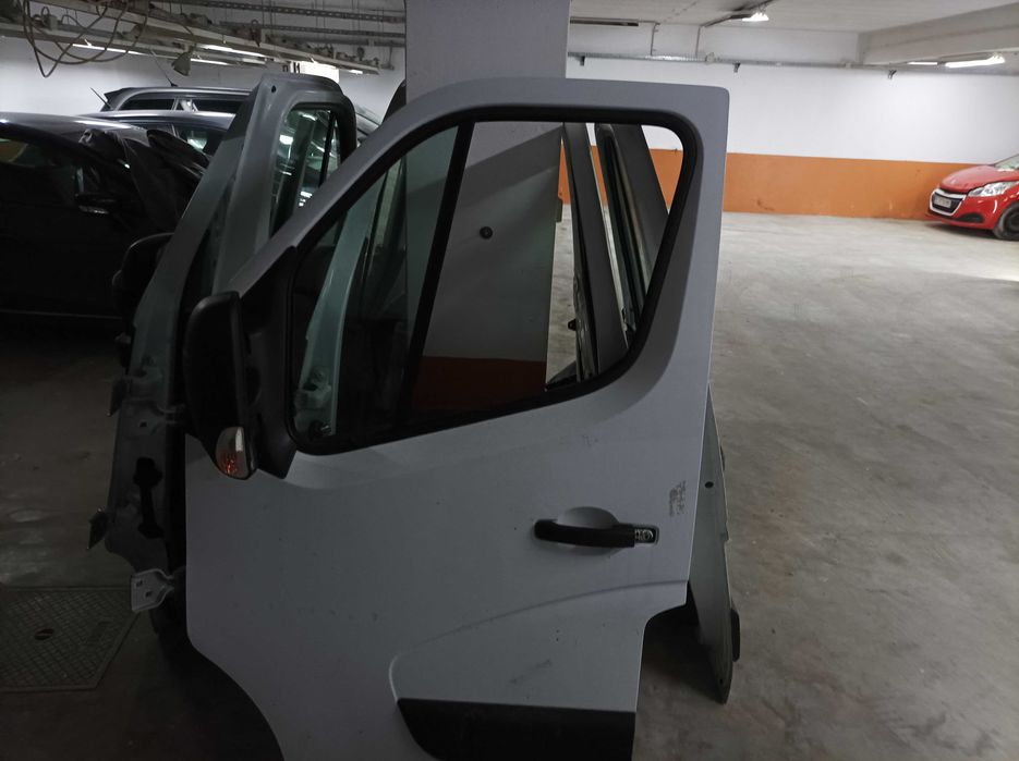 Portas Renault trafic