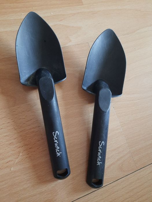 Scrunch czarne silikonowe wiaderko fresbee 2x łopatka kaczka