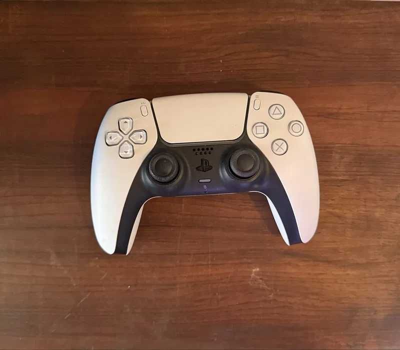PS5 Digital Slim – Como Nova | Comando + Caixa + Garantia
