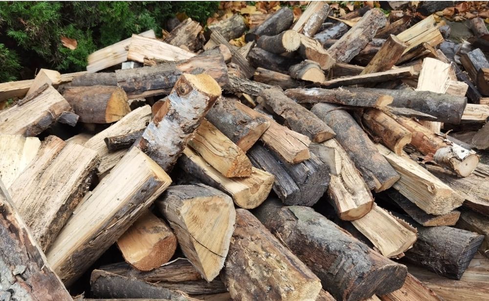 Gałęziówka oraz Drewno Kominkowe Buk Dąb Grab Brzoza Sosna  SEZONOWANE