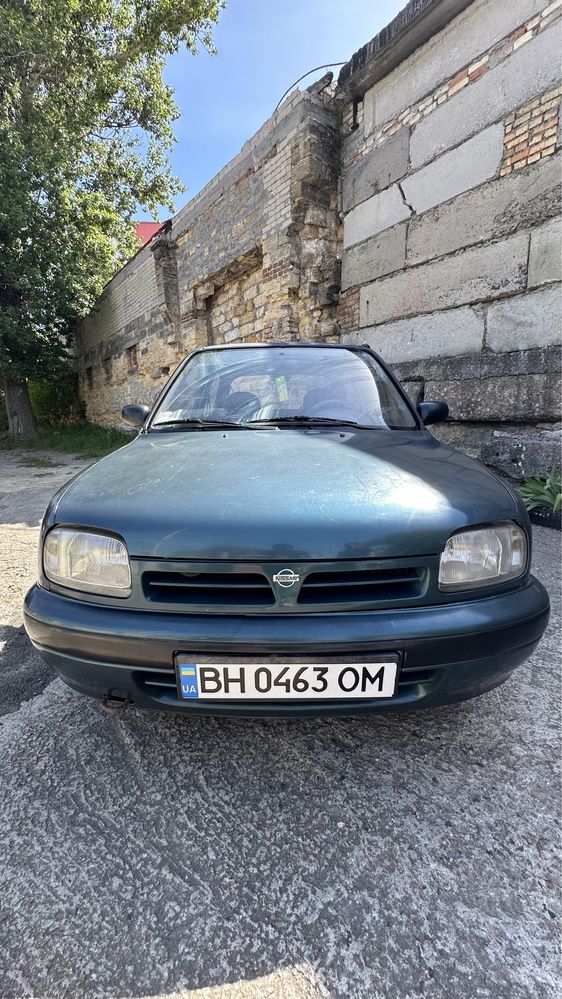 Продам Nissan Micra k11 на автомате экономная