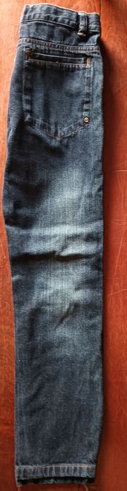 Calças ganga escuras