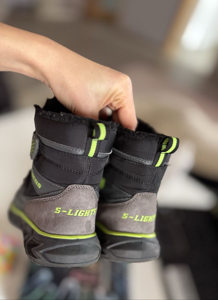 Ботинки черевики на липучках з підсвіткою  Skechers 32 р оригинал