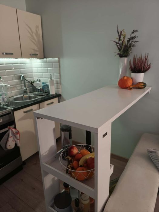 Stolik biały kuchenny