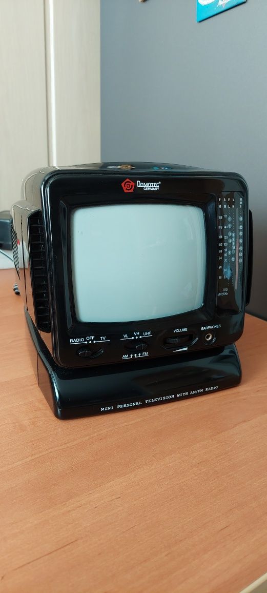 Mini telewizor 5.5 z radiem