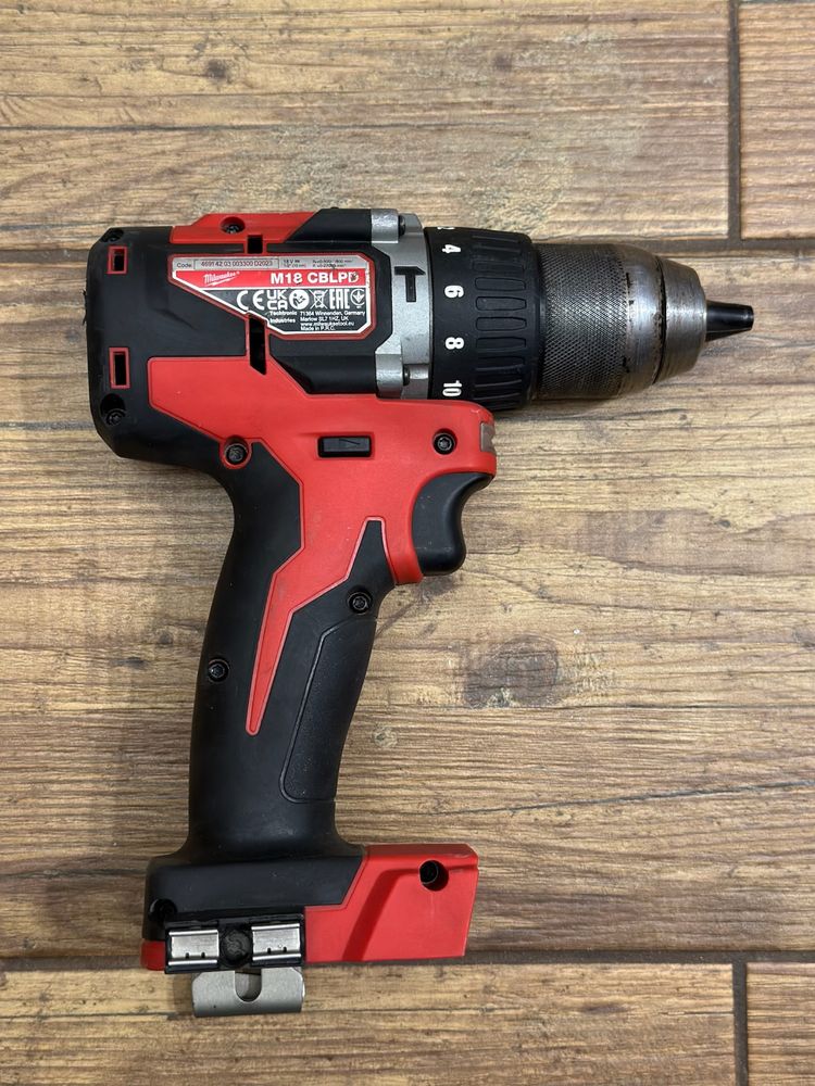 Wiertarko-wkrętarka udarowa Milwaukee M18 CBLPD - 2023