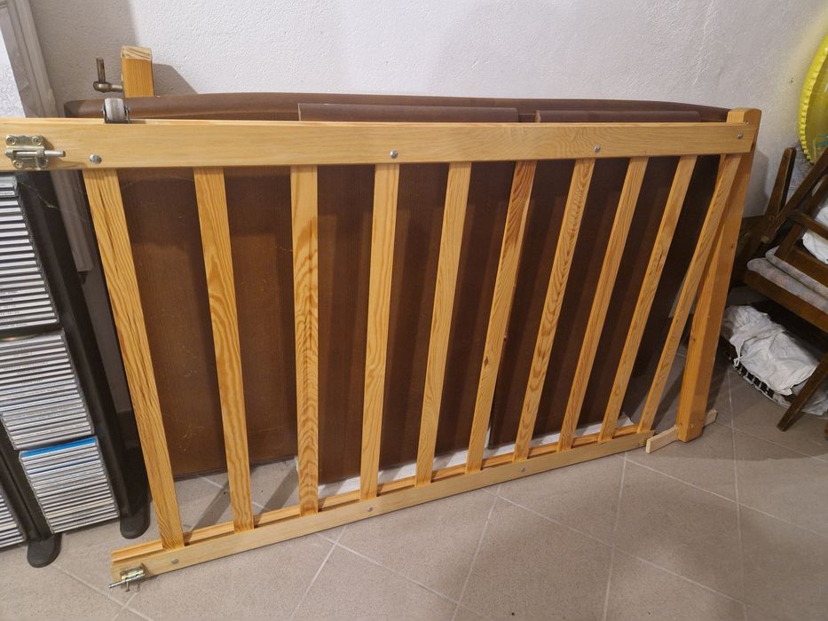 Bramka zabezpieczającą dzieci