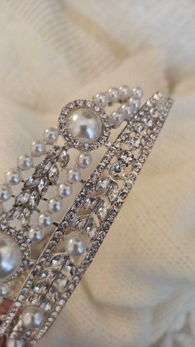 Diadem z perełkami