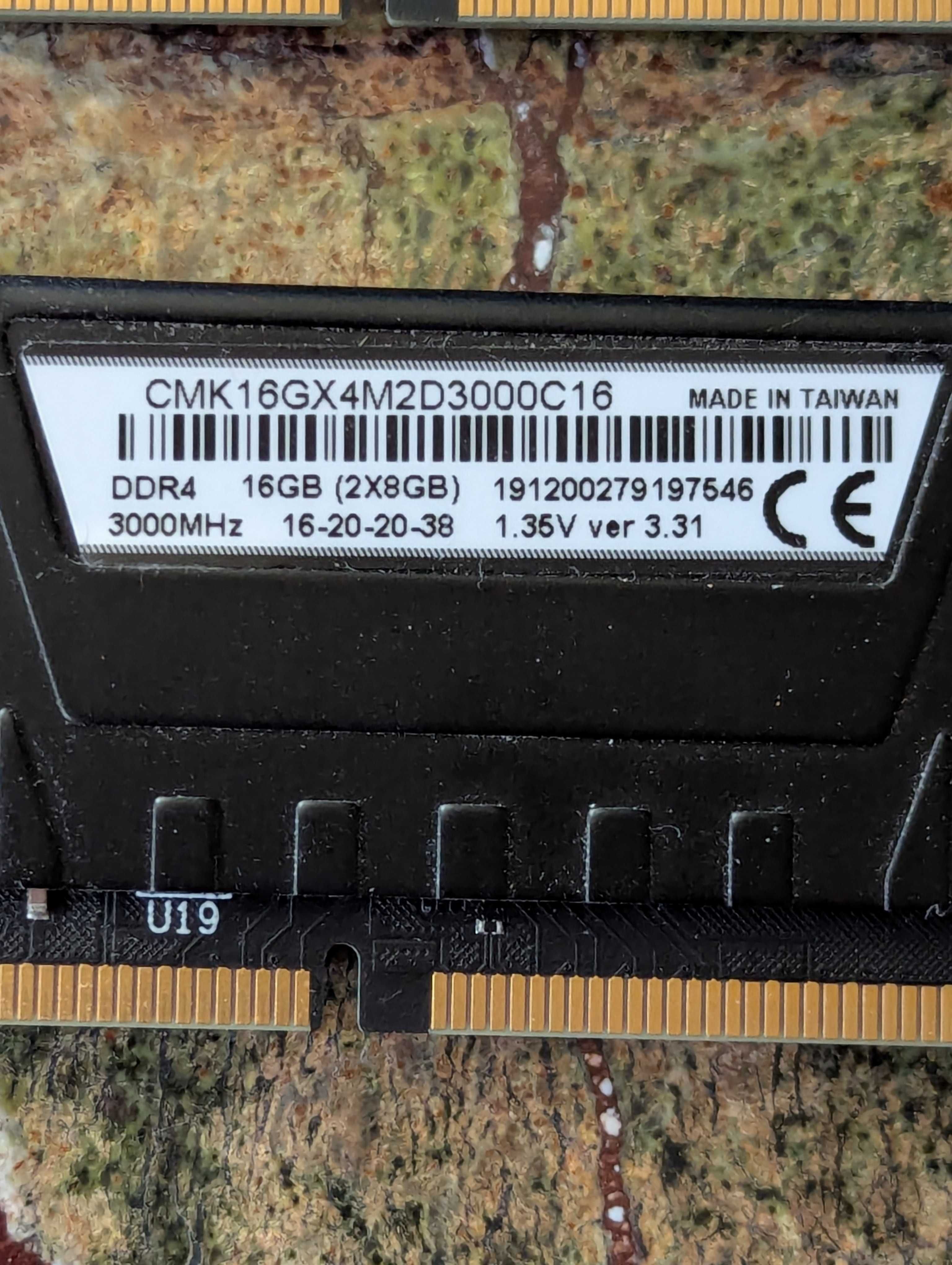 Corsair DDR4-3000 16GB (2x8) Vengeance LPX Black