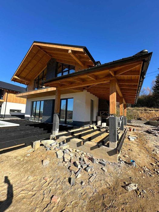 Продаж 2-поверхового котеджу в Карпатах