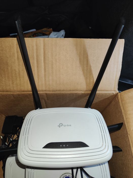 routers tp-link WR841N