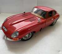 Model samochodu w skali 1:18 Jaguar E Type Bburago Burago