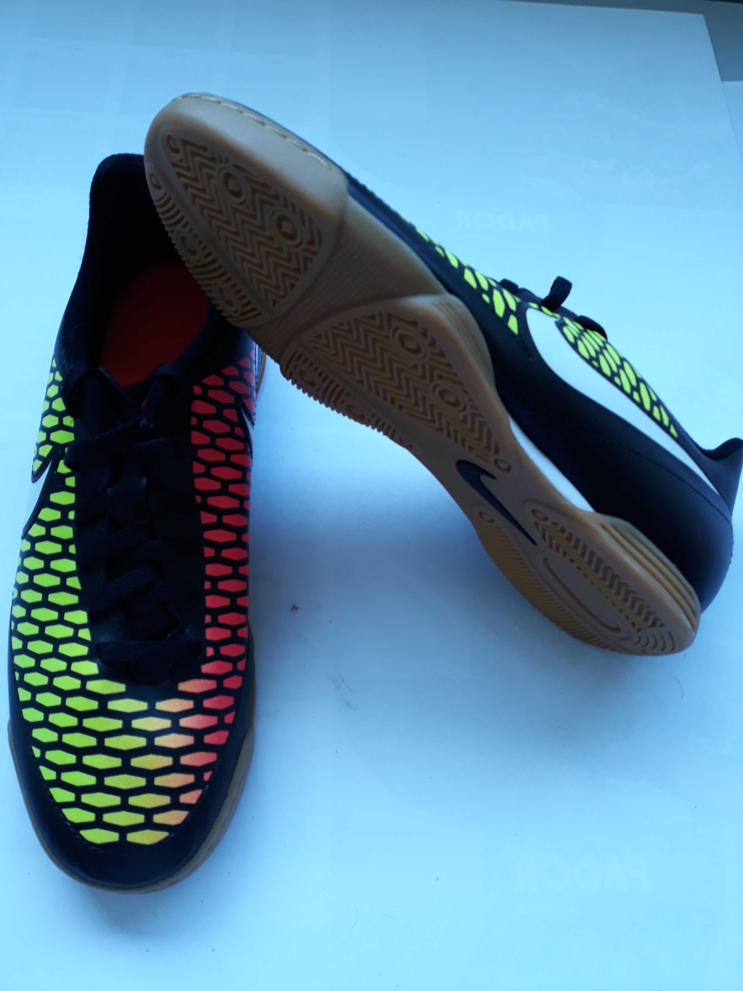 Nike Magista OLA IC Nº42; Nº44